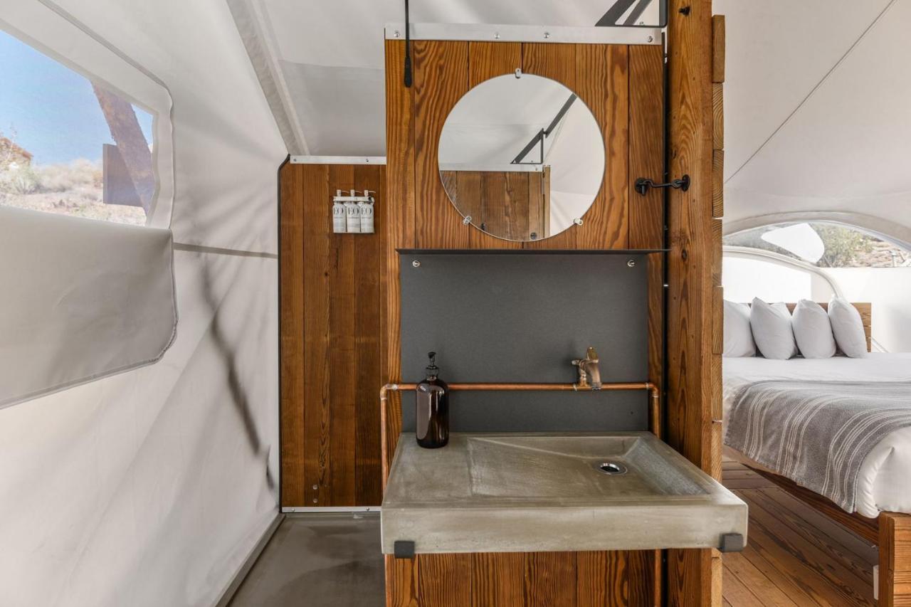 Under Canvas โมอาบ ภายนอก รูปภาพ