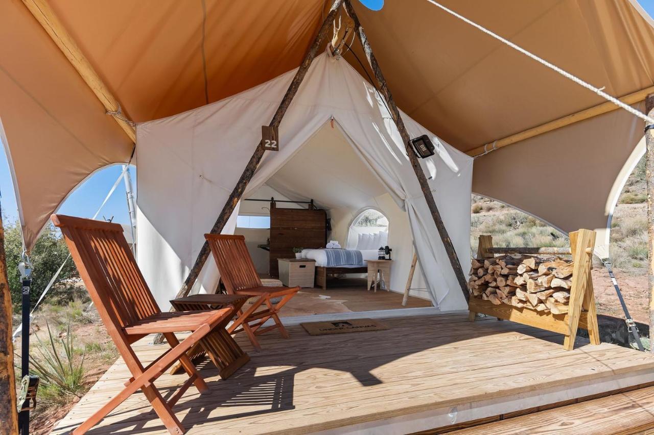 Under Canvas โมอาบ ภายนอก รูปภาพ