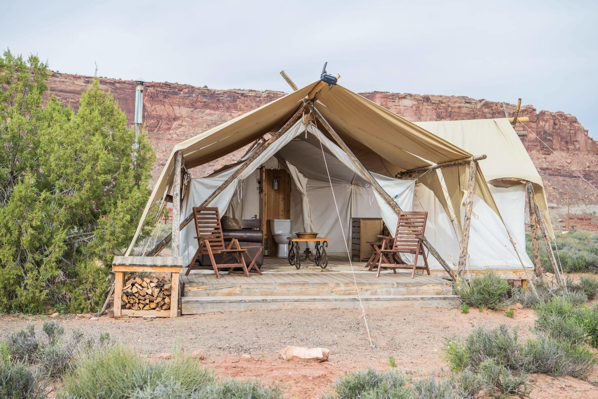 Under Canvas โมอาบ ภายนอก รูปภาพ