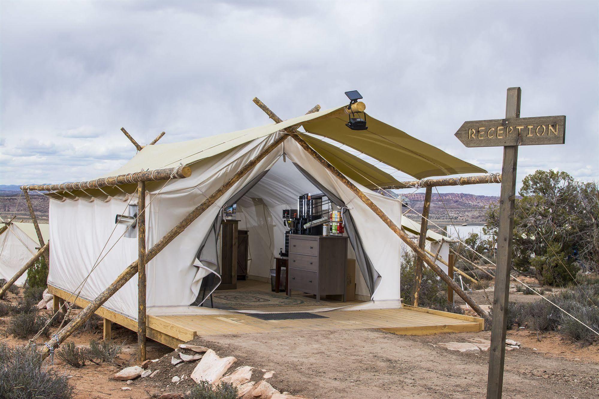 Under Canvas โมอาบ ภายนอก รูปภาพ